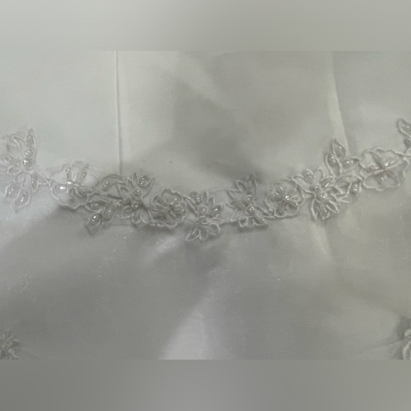 Baptism/Christening Dress with Bonnet - Picture 6 of 10